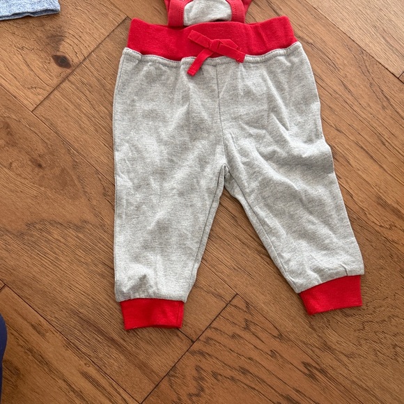 NWT Mickey Mouse Baby Outfit SET - Picture 3 of 7